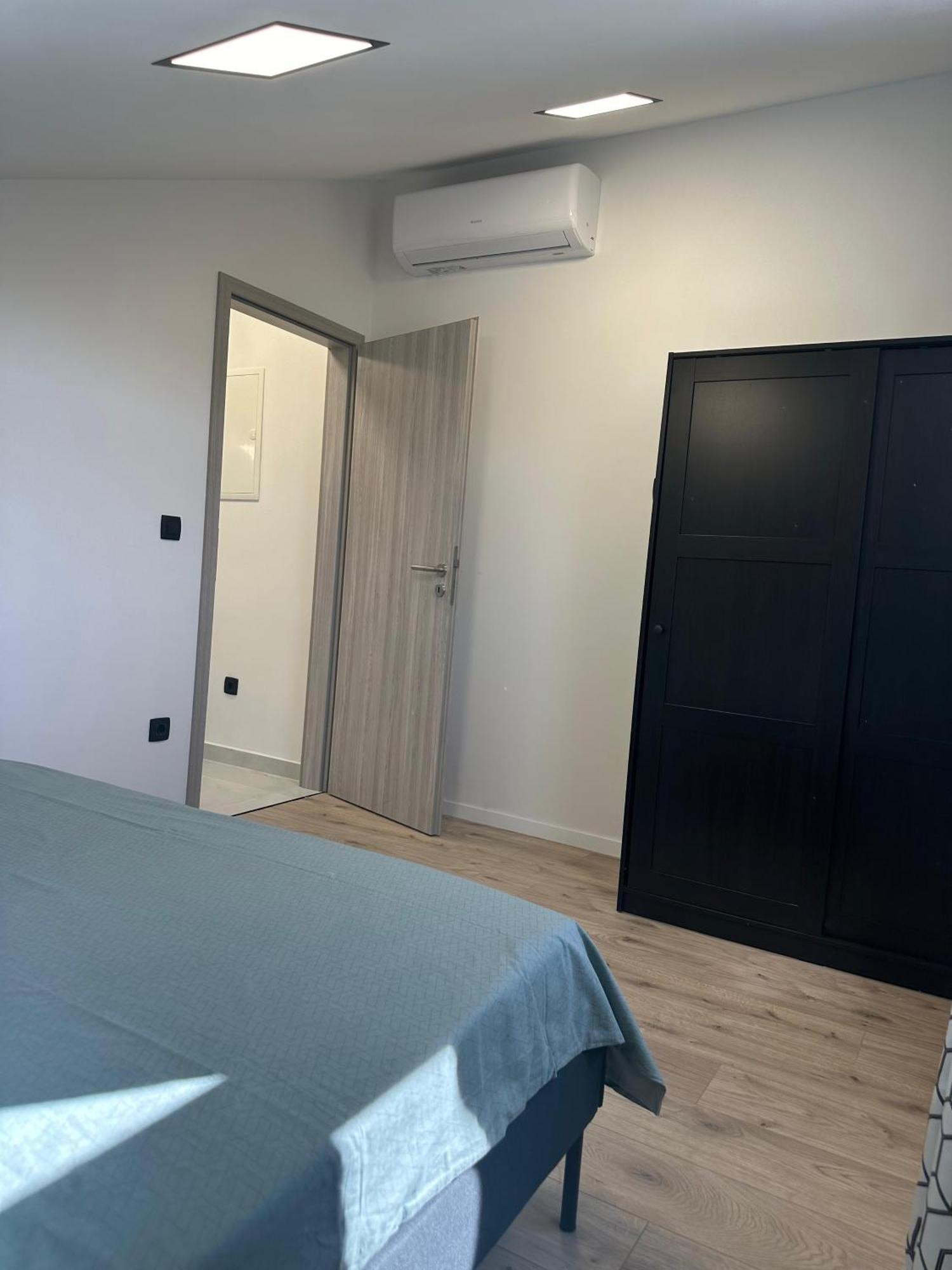 Apartment Roni