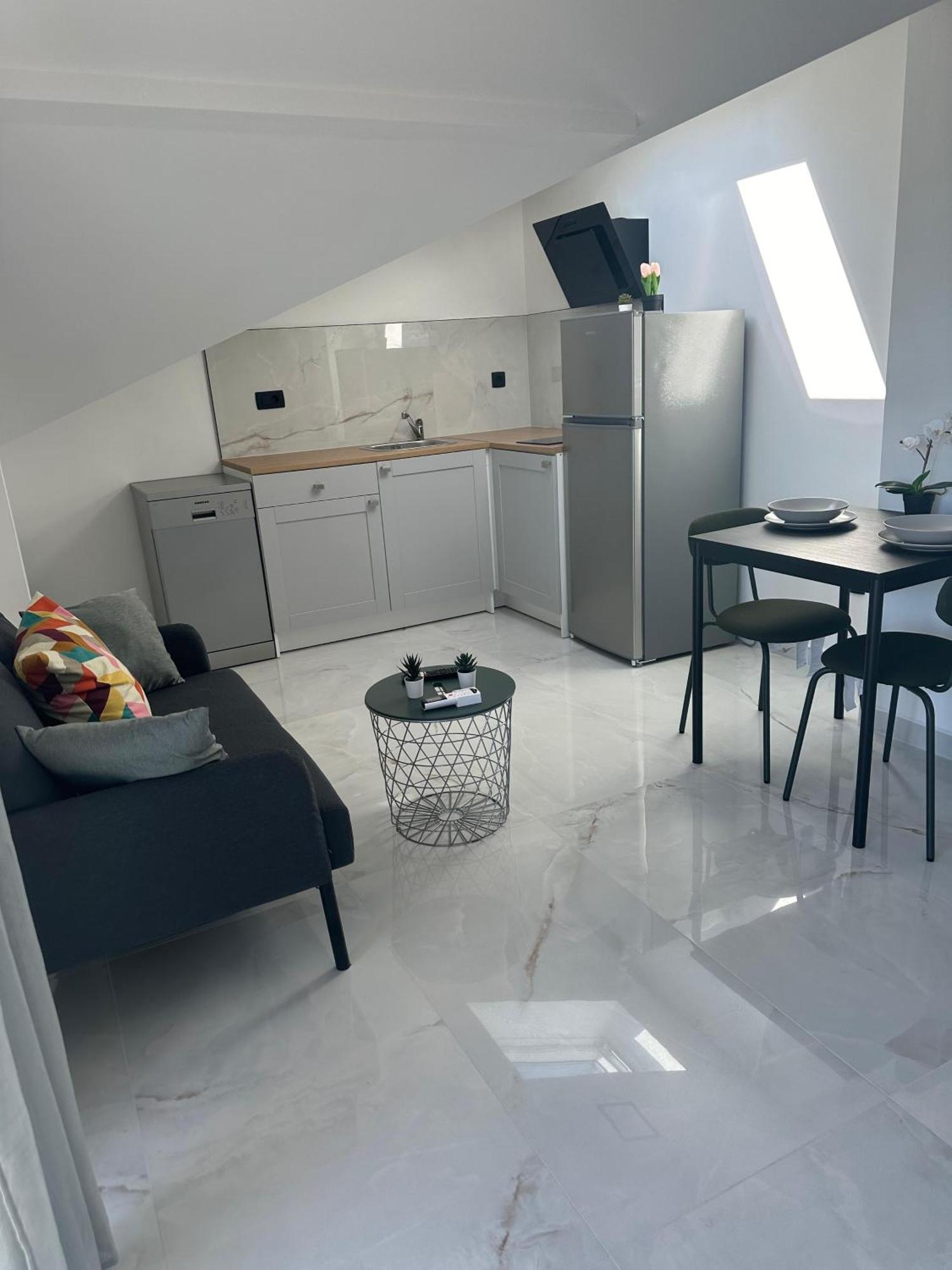 Apartment Roni