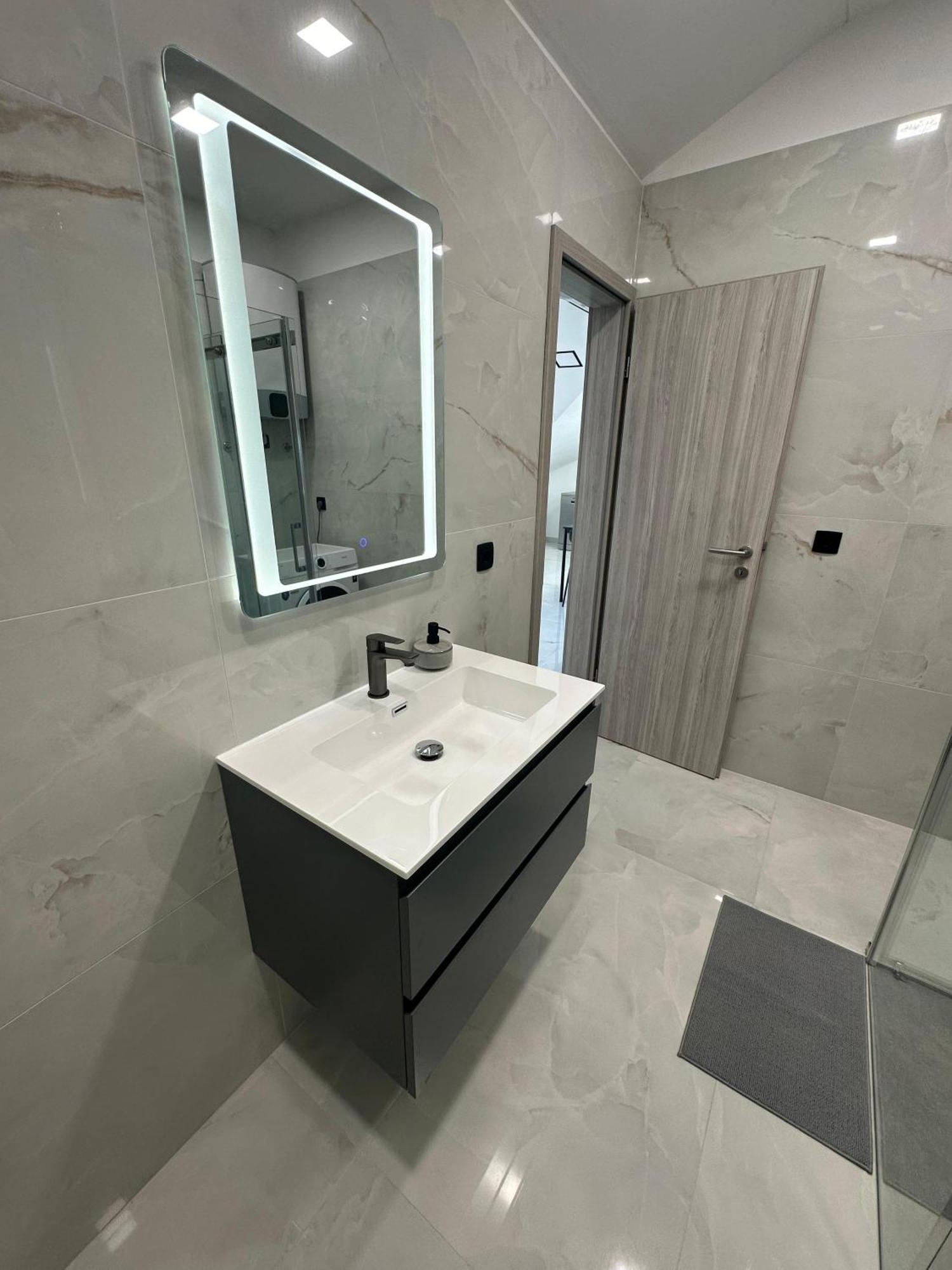 Apartment Roni Zadar