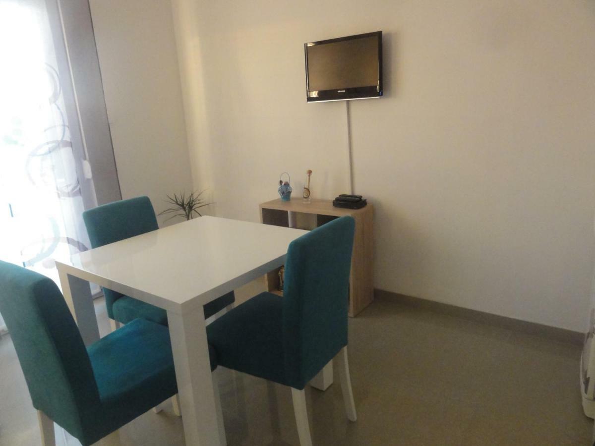 Apartment Roni